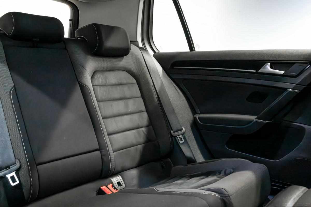 volkswagen-golf-2-0-tdi-bluemotion-2013-diesel-1968cc