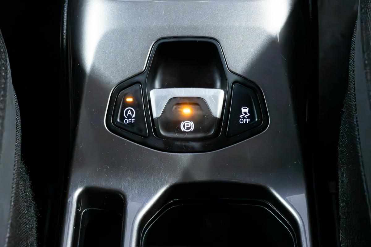 jeep-renegade-1-6-2018-diesel-1598cc
