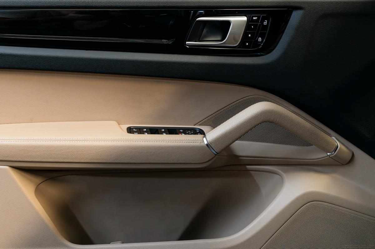 porsche-cayenne-e-hybrid-2020-gasolina-2995cc
