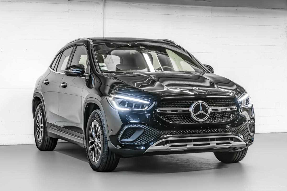 mercedes-benz-gla-250-e-2023-gasolina-1332cc