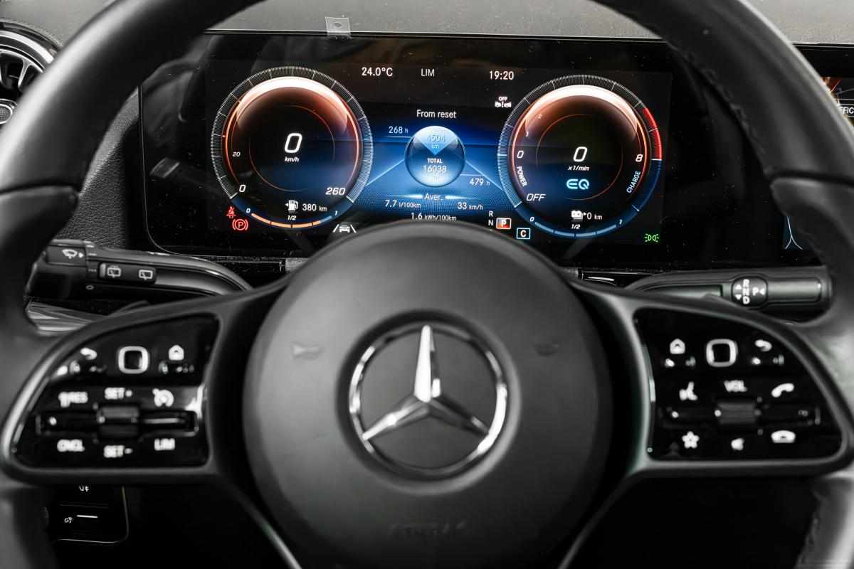 mercedes-benz-gla-250-e-2023-gasolina-1332cc
