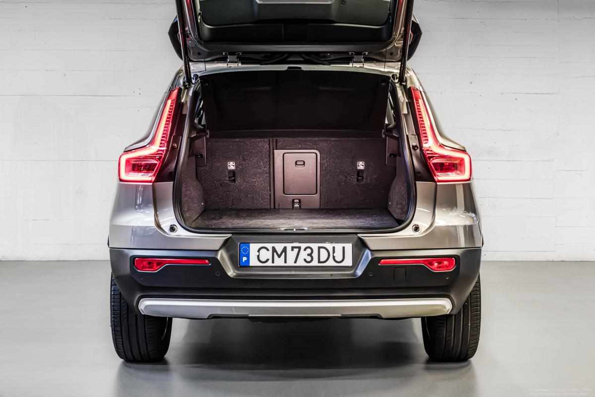 volvo-xc40-recharge-t4-phev-2022-hibrido-plug-in-1477cc