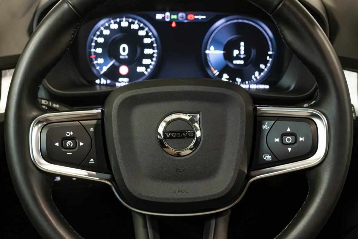 volvo-xc40-recharge-t4-phev-2022-hibrido-plug-in-1477cc