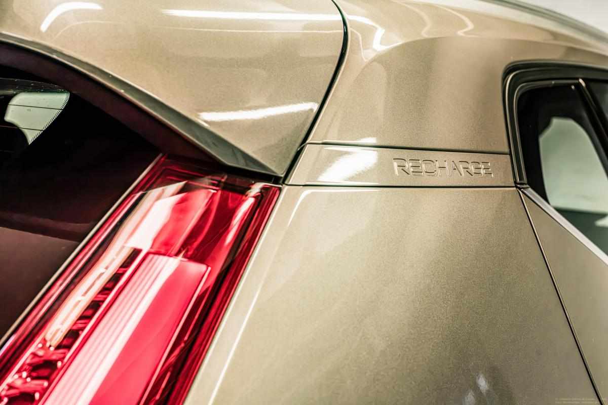 volvo-xc40-recharge-t4-phev-2022-hibrido-plug-in-1477cc