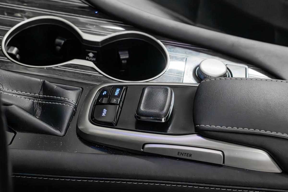 lexus-rx-450h-3-5-v6-awd-2018-gasolina-3456cc