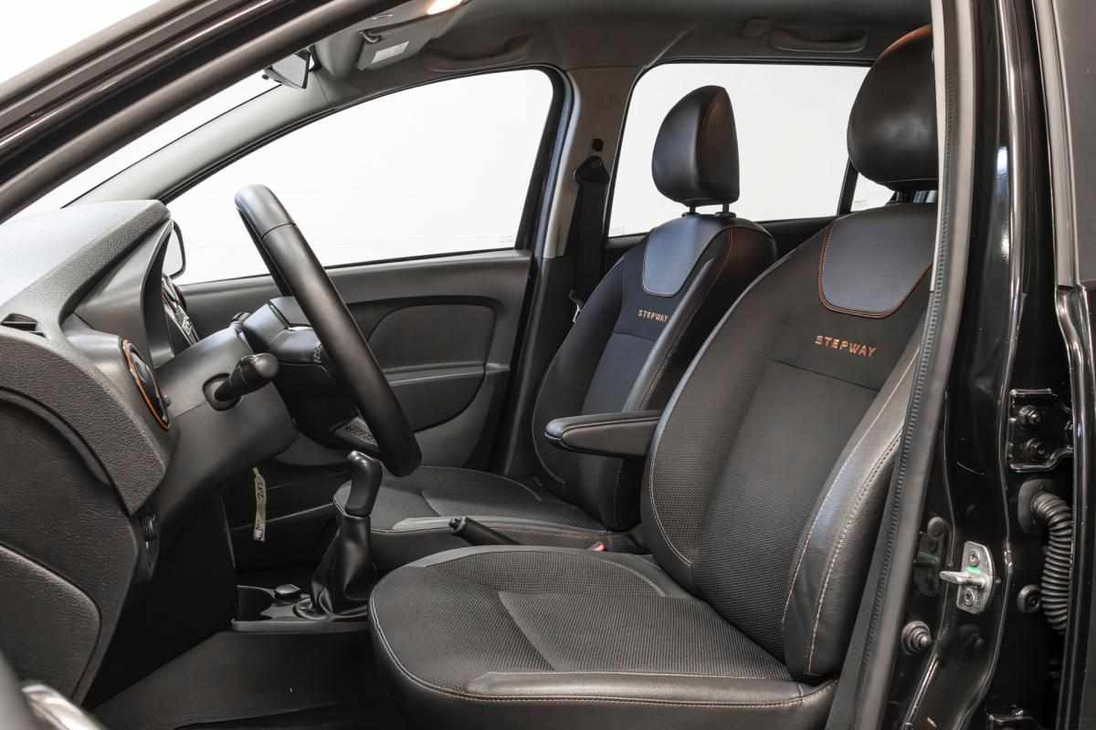 dacia-logan-0-9-tce-2017-gasolina-898cc