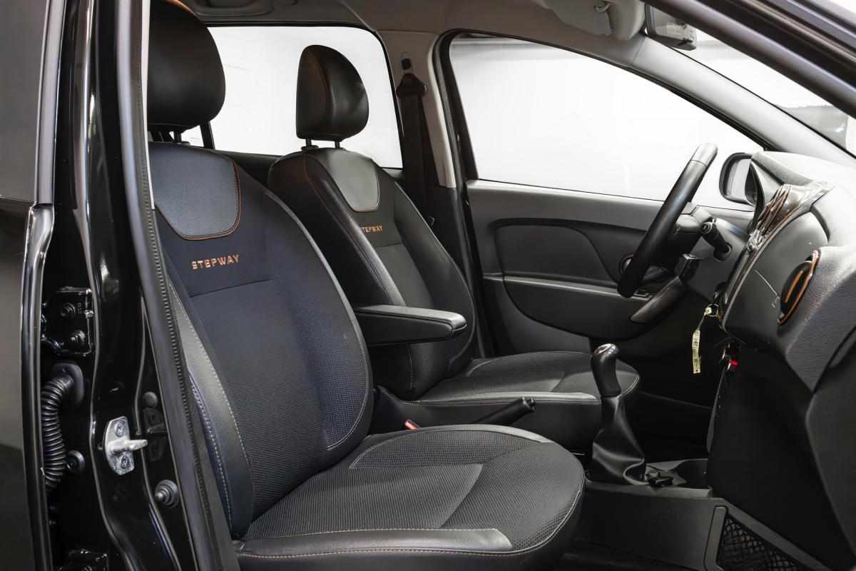 dacia-logan-0-9-tce-2017-gasolina-898cc