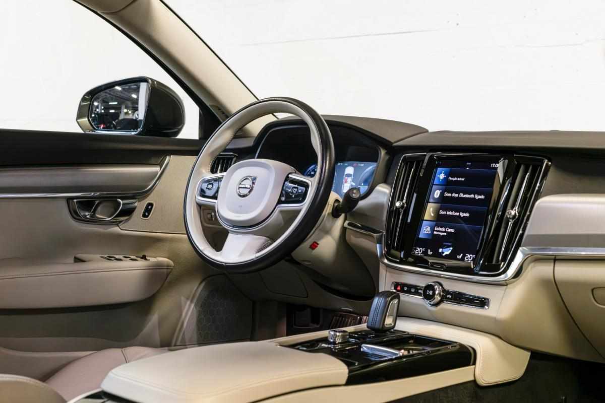 volvo-v90-t8-twin-engine-awd-2-0-2020-hibrido-plug-in-1969cc