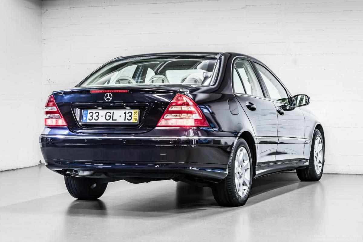 mercedes-benz-classe-c-c-200-cdi-2005-diesel-2148cc