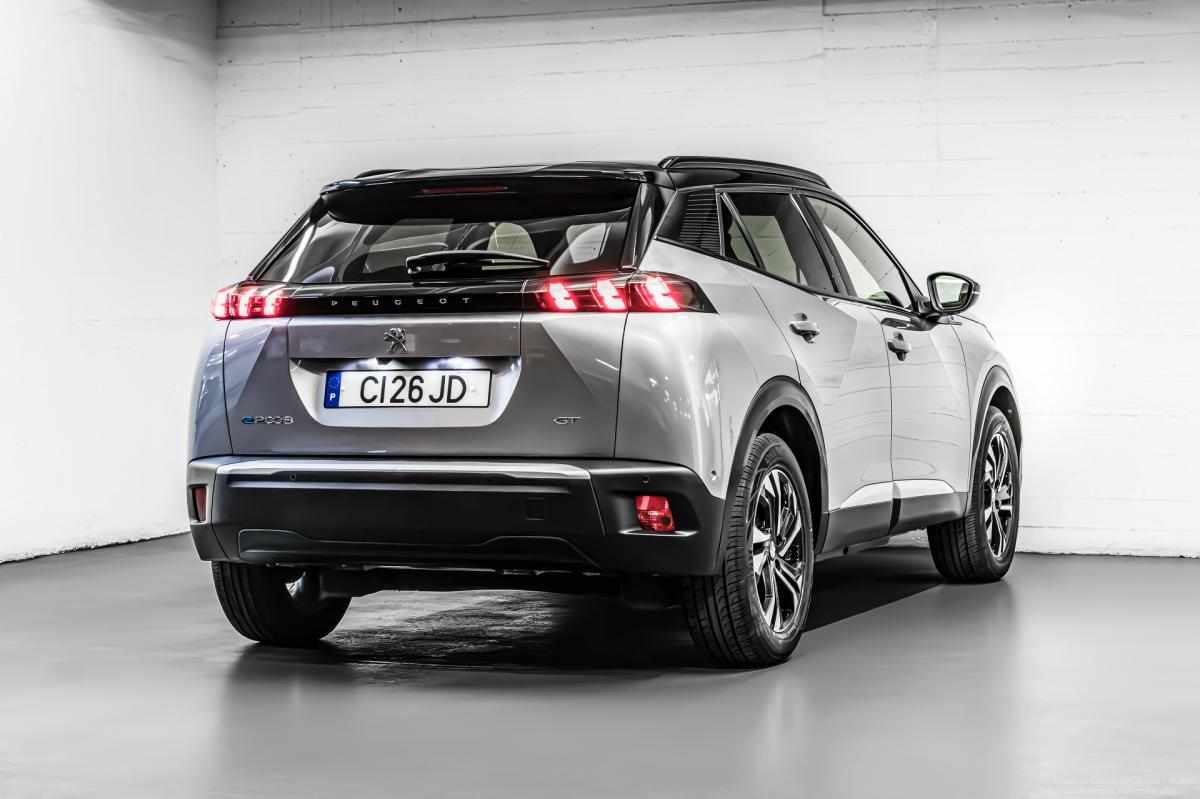 peugeot-e-2008-gt-ev-50kwh-2022-eletrico