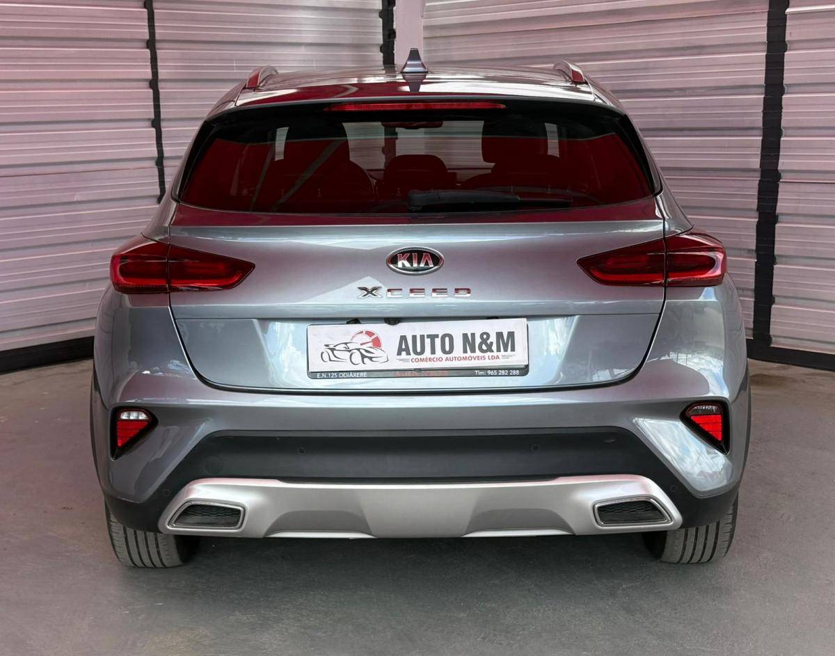 kia-xceed-2025-hibrido-a-gasolina-1580cc