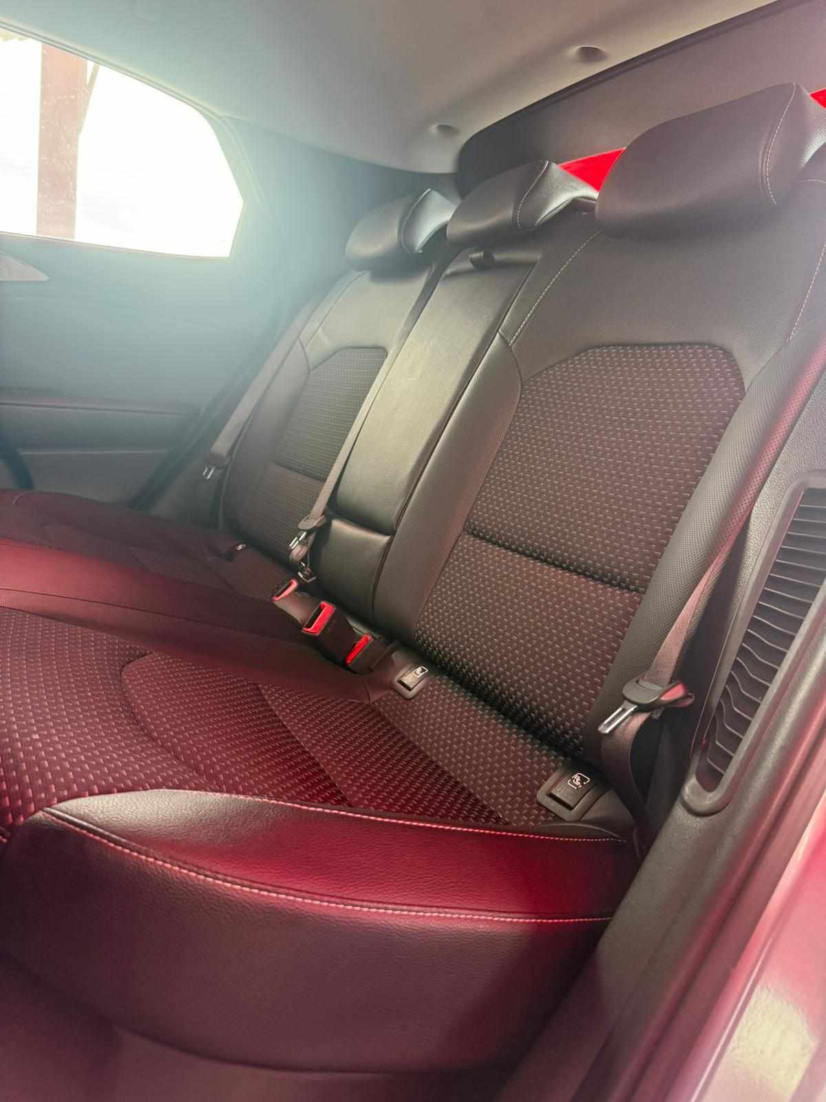 kia-xceed-2025-hibrido-a-gasolina-1580cc