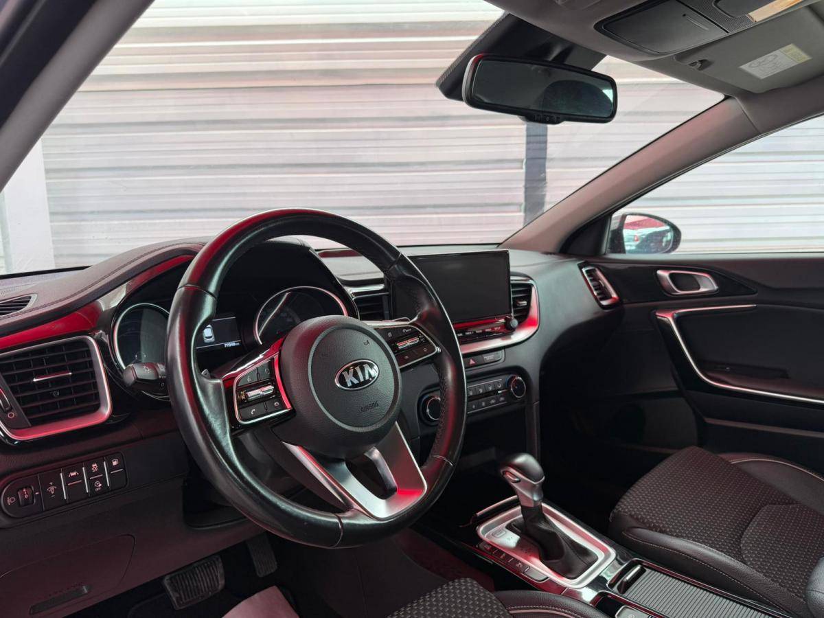 kia-xceed-2025-hibrido-a-gasolina-1580cc