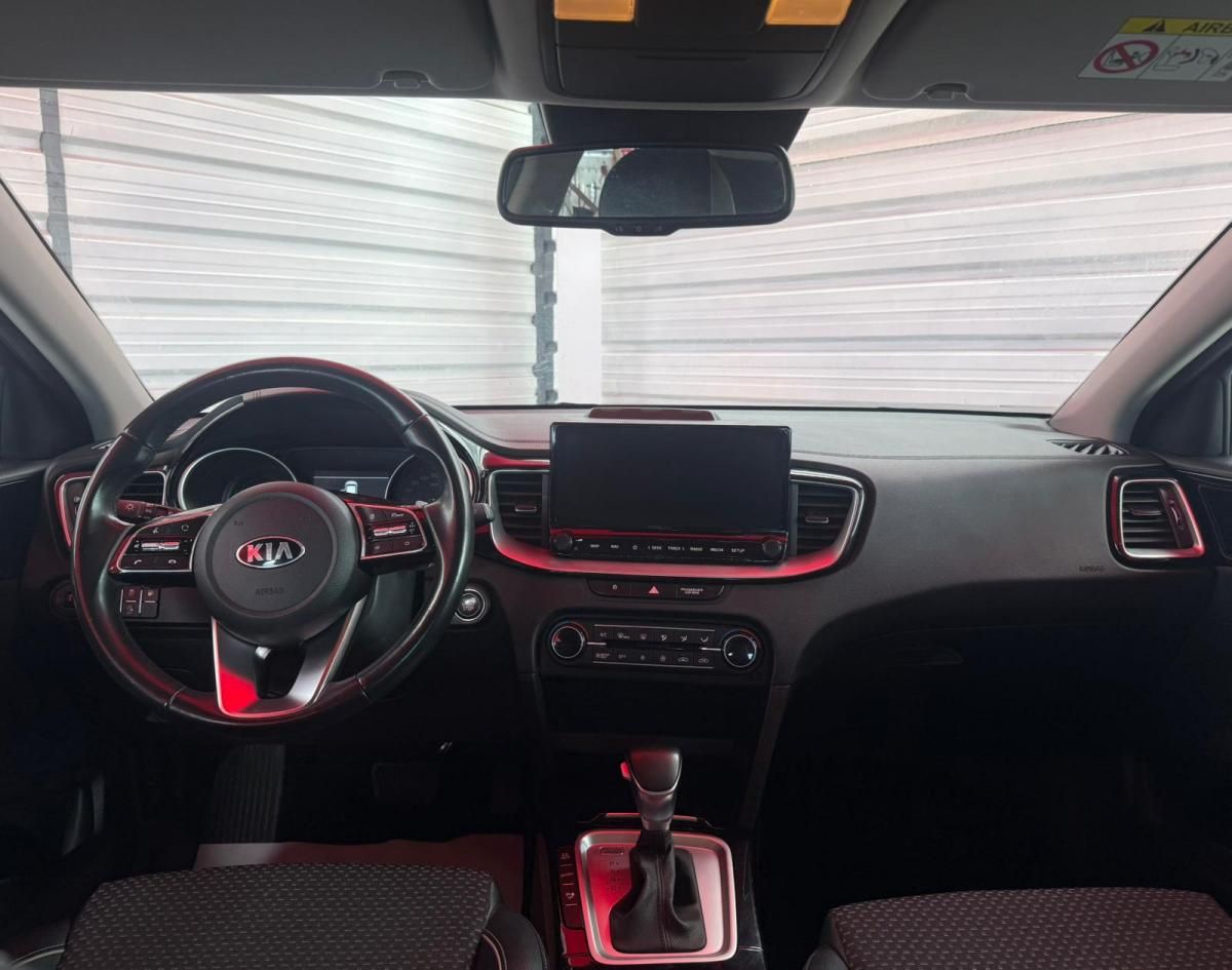 kia-xceed-2025-hibrido-a-gasolina-1580cc