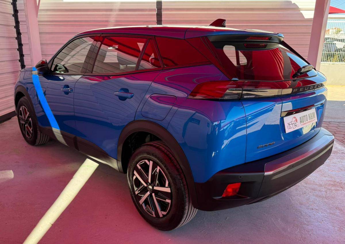 peugeot-2008-2023-gasolina-1199cc
