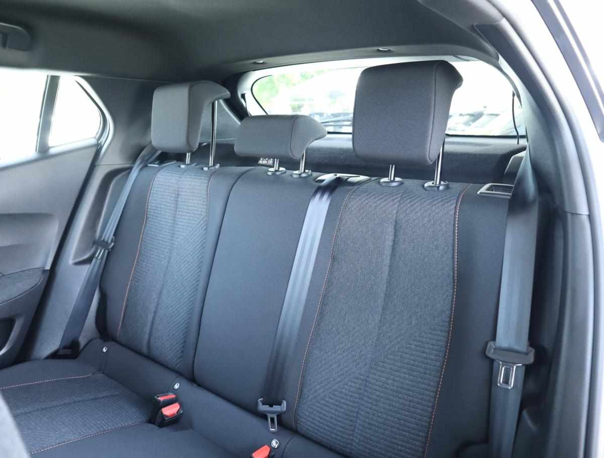 peugeot-2008-1-2-puretech-2025-gasolina-1199cc