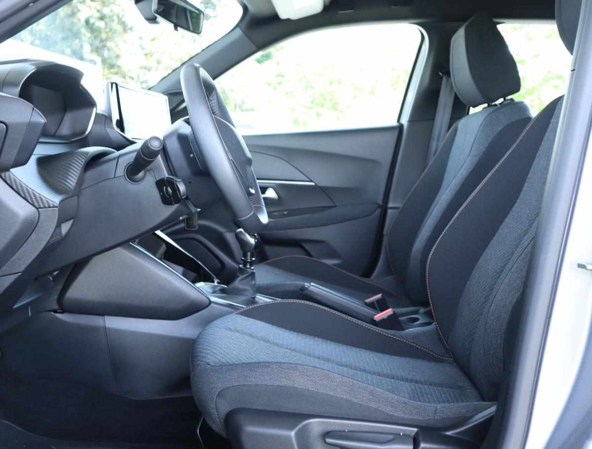 peugeot-2008-1-2-puretech-2025-gasolina-1199cc