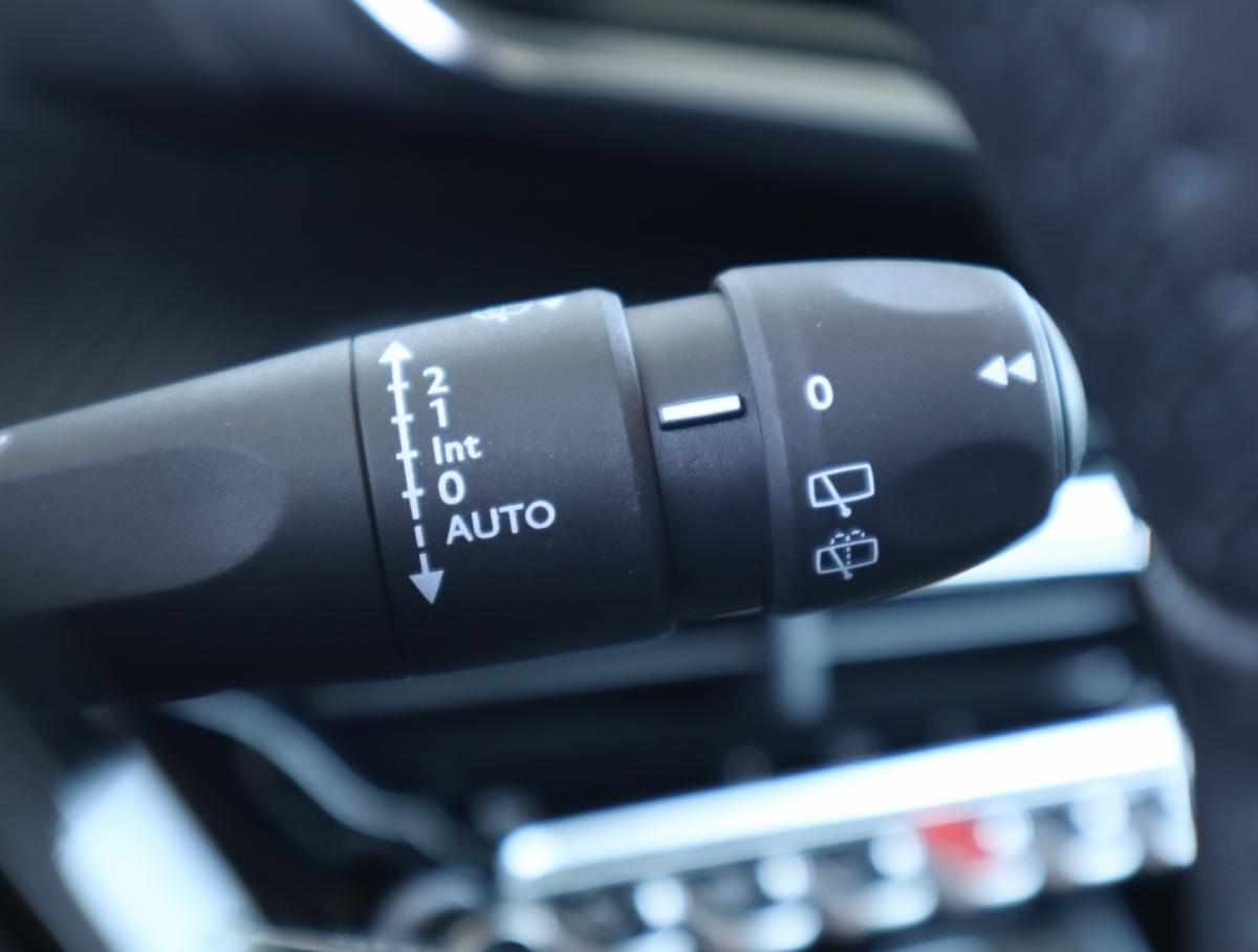 peugeot-2008-1-2-puretech-2025-gasolina-1199cc