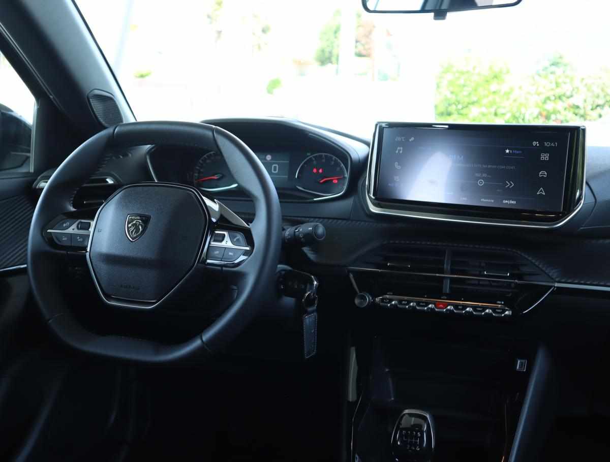 peugeot-2008-1-2-puretech-2025-gasolina-1199cc