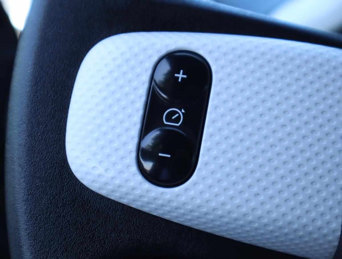 renault-twingo-1-0-sce-2021-gasolina-999cc