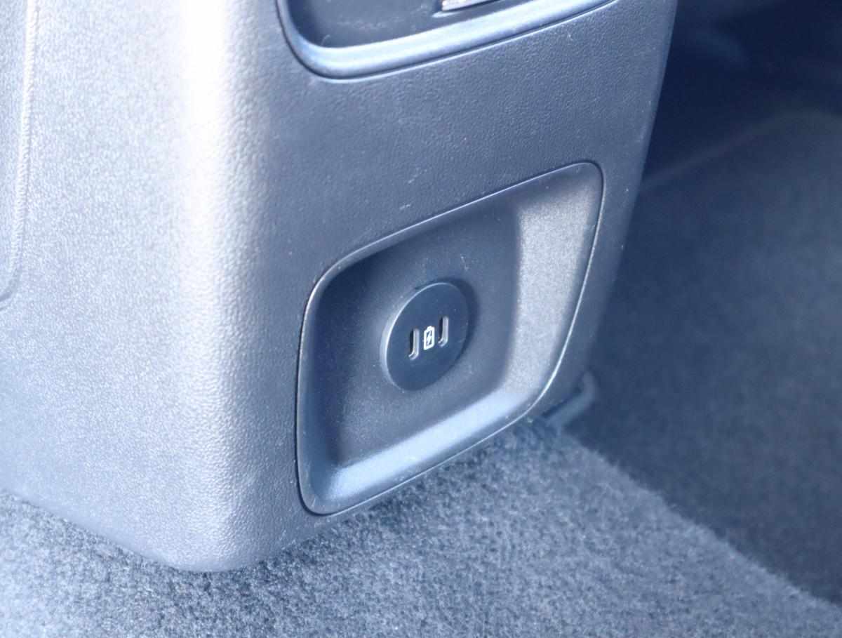 ford-kuga-2-5-phev-2025-gasolina-2488cc