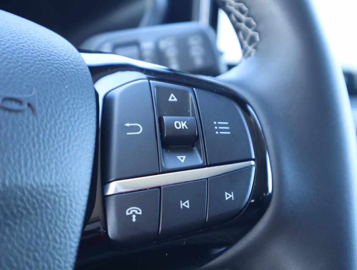 ford-kuga-2-5-phev-2025-gasolina-2488cc