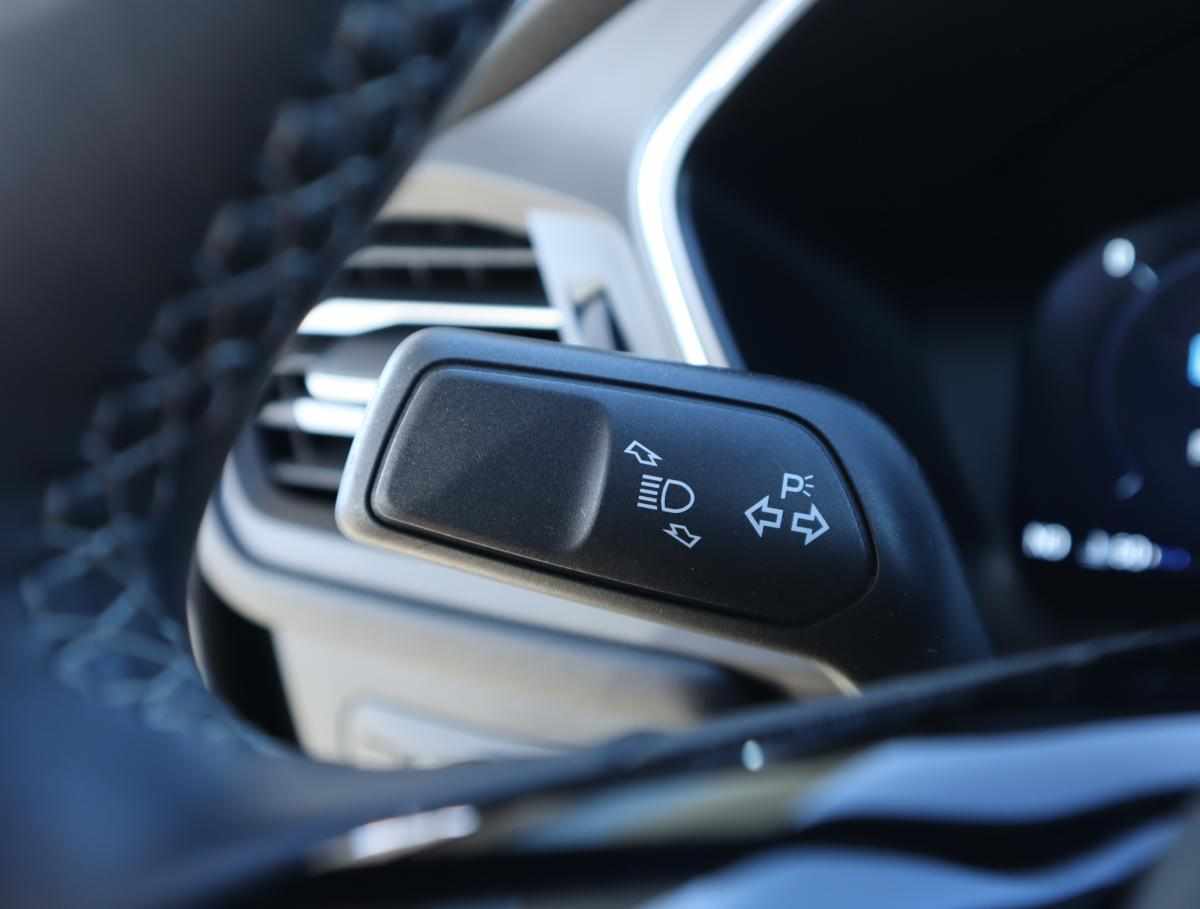 ford-kuga-2-5-phev-2025-gasolina-2488cc