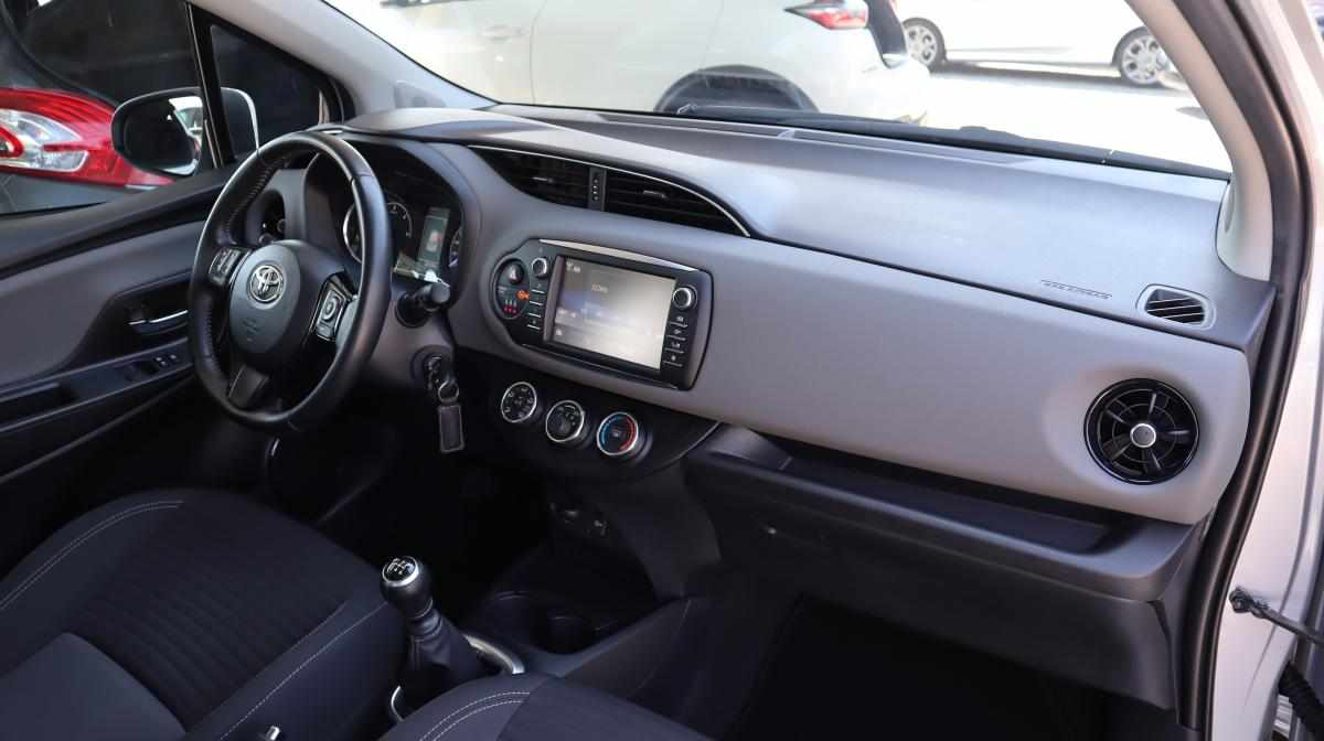 toyota-yaris-1-4-d-4d-2017-diesel-1364cc