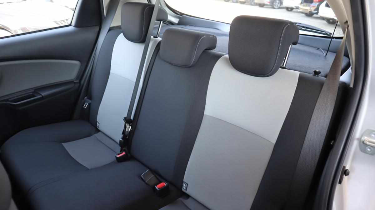 toyota-yaris-1-4-d-4d-2017-diesel-1364cc