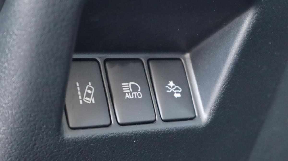 toyota-yaris-1-4-d-4d-2017-diesel-1364cc