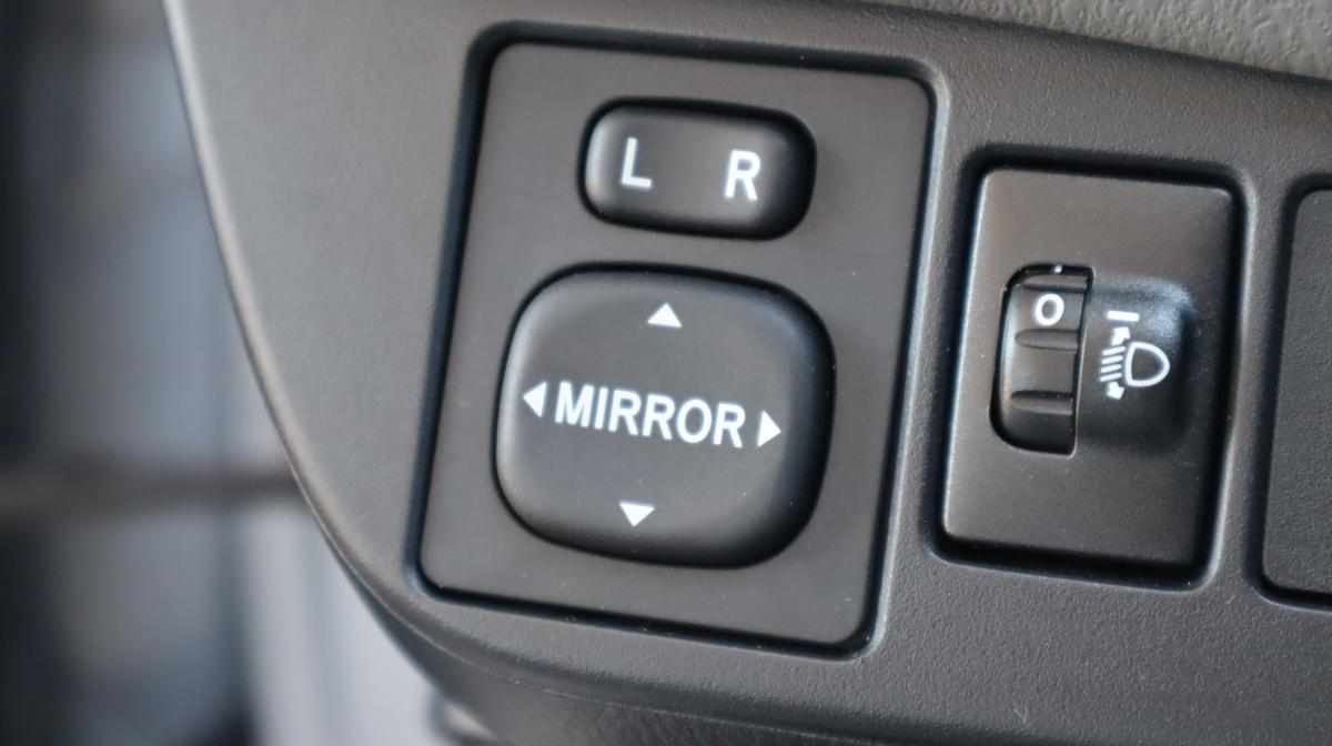 toyota-yaris-1-4-d-4d-2017-diesel-1364cc