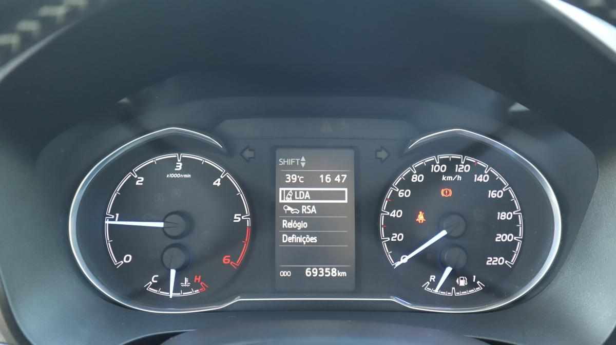 toyota-yaris-1-4-d-4d-2017-diesel-1364cc