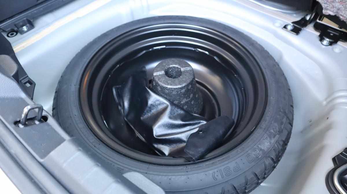 toyota-yaris-1-4-d-4d-2017-diesel-1364cc