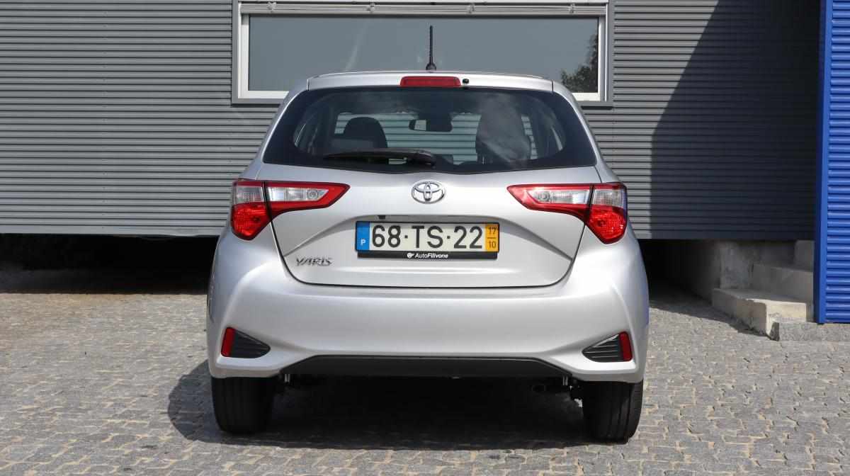 toyota-yaris-1-4-d-4d-2017-diesel-1364cc