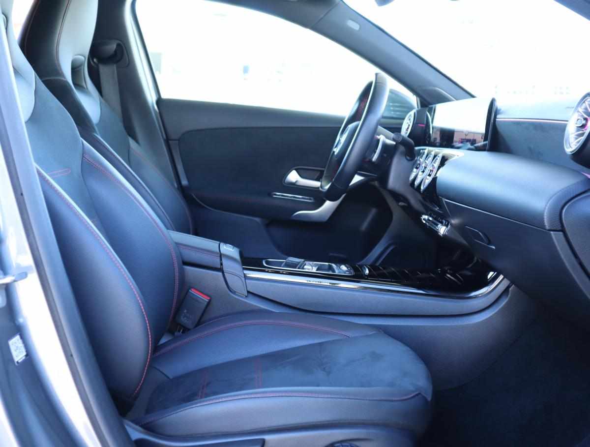 mercedes-benz-classe-a-a-200-1-3-2024-gasolina-1332cc