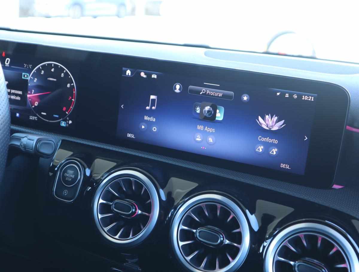 mercedes-benz-classe-a-a-200-1-3-2024-gasolina-1332cc