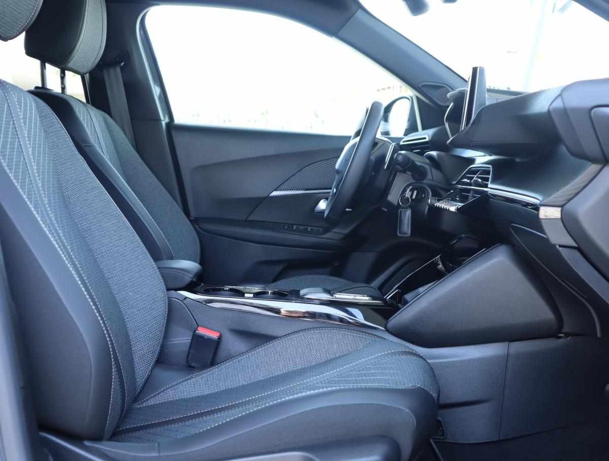 peugeot-2008-1-2-puretech-2025-gasolina-1199cc