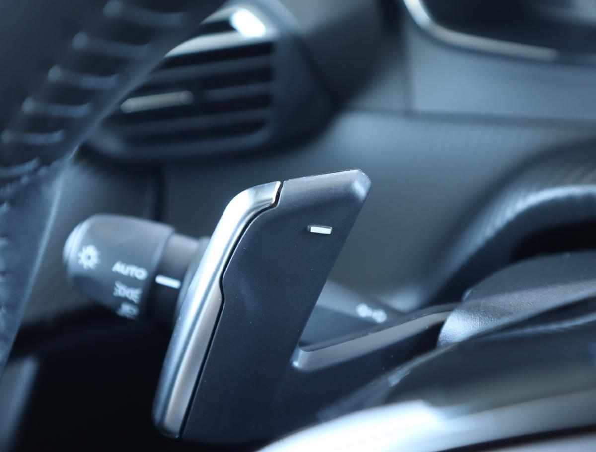 peugeot-2008-1-2-puretech-2025-gasolina-1199cc