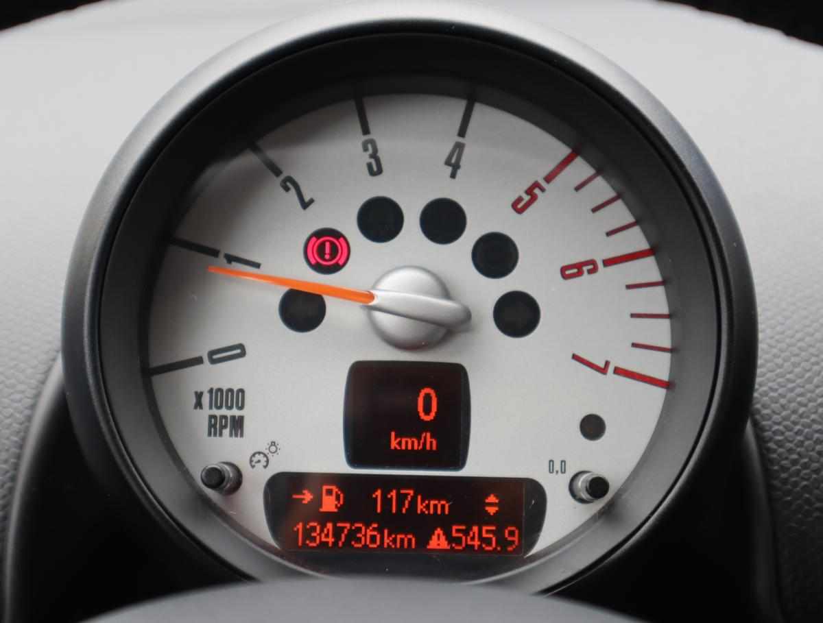 mini-countryman-d-2-0-2011-diesel-1598cc