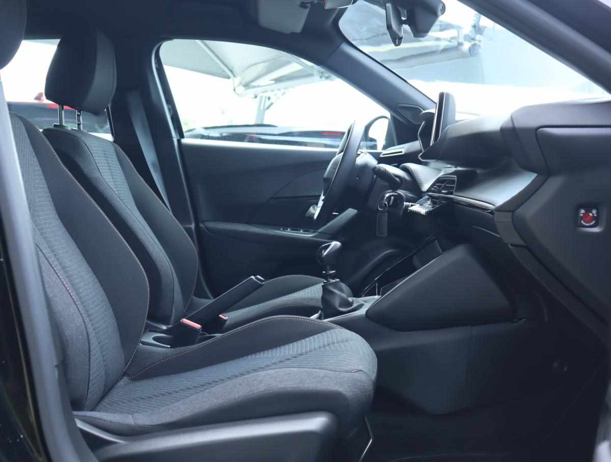 peugeot-2008-1-2-puretech-2025-gasolina-1199cc