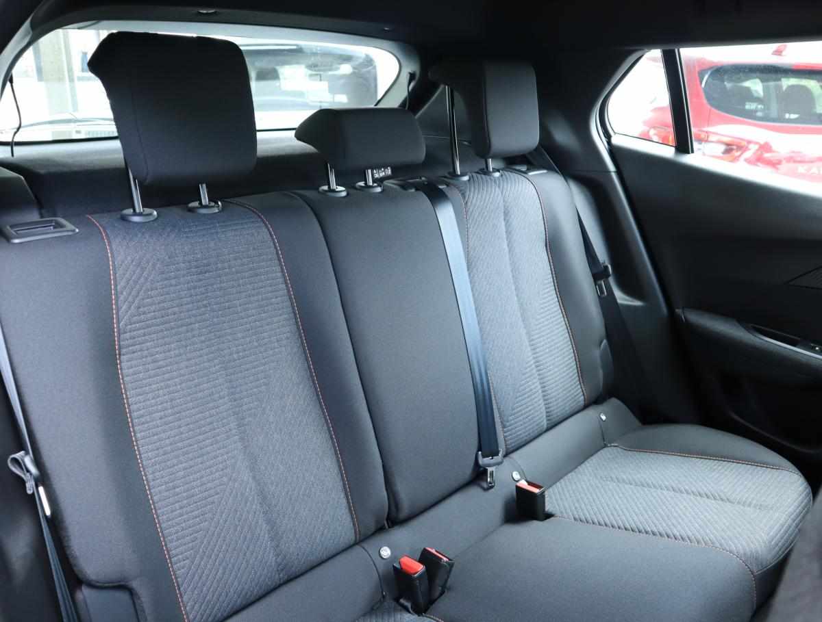 peugeot-2008-1-2-puretech-2025-gasolina-1199cc