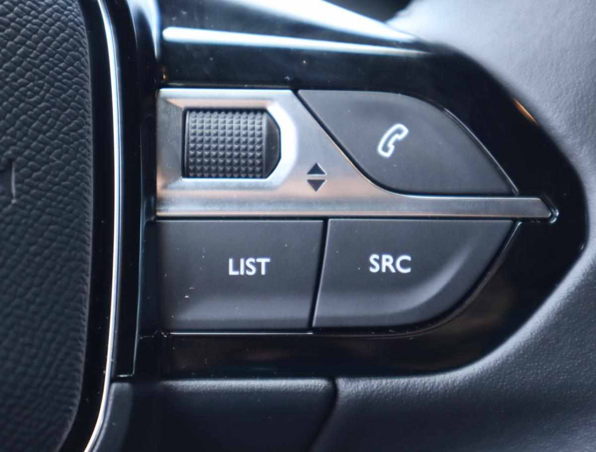 peugeot-2008-1-2-puretech-2025-gasolina-1199cc