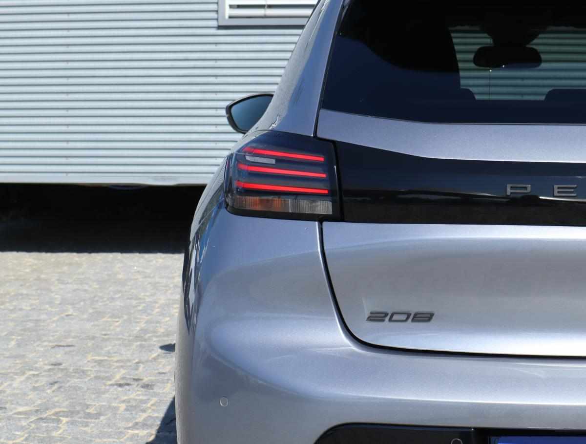 peugeot-208-1-2-puretech-2024-gasolina-1199cc