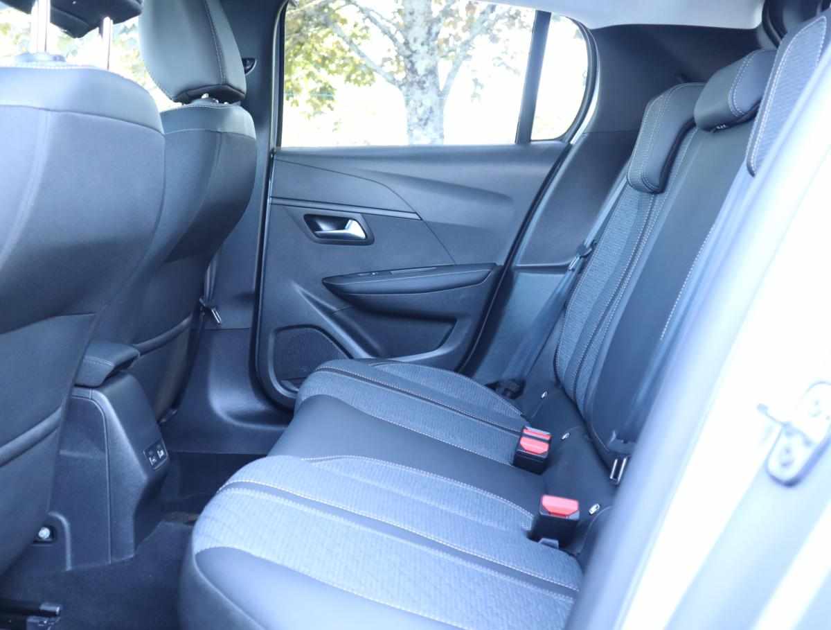 peugeot-208-1-2-puretech-2024-gasolina-1199cc
