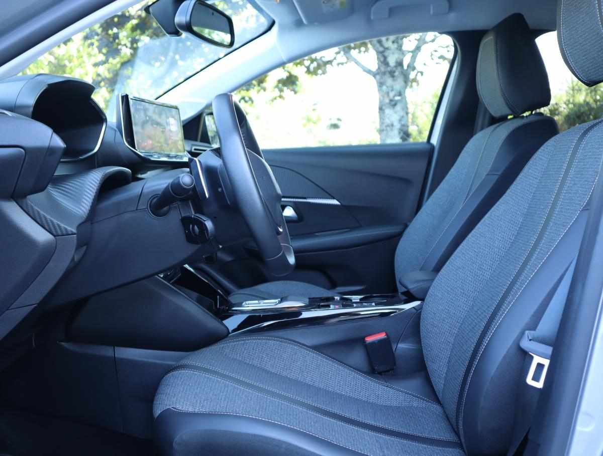 peugeot-208-1-2-puretech-2024-gasolina-1199cc