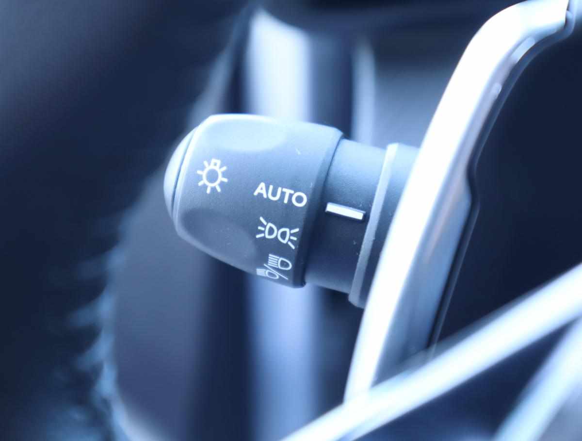 peugeot-208-1-2-puretech-2024-gasolina-1199cc