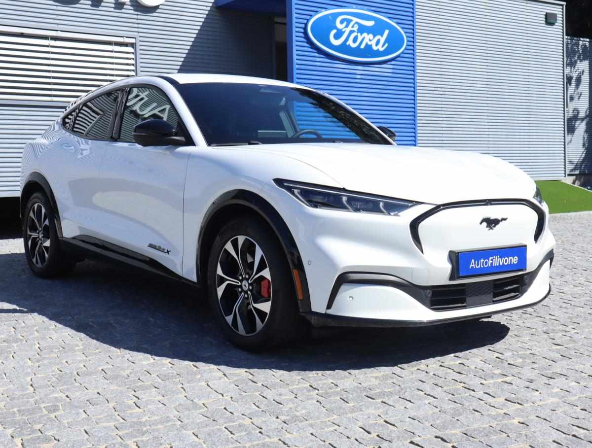 ford-mustang-mach-e-long-range-2024-eletrico