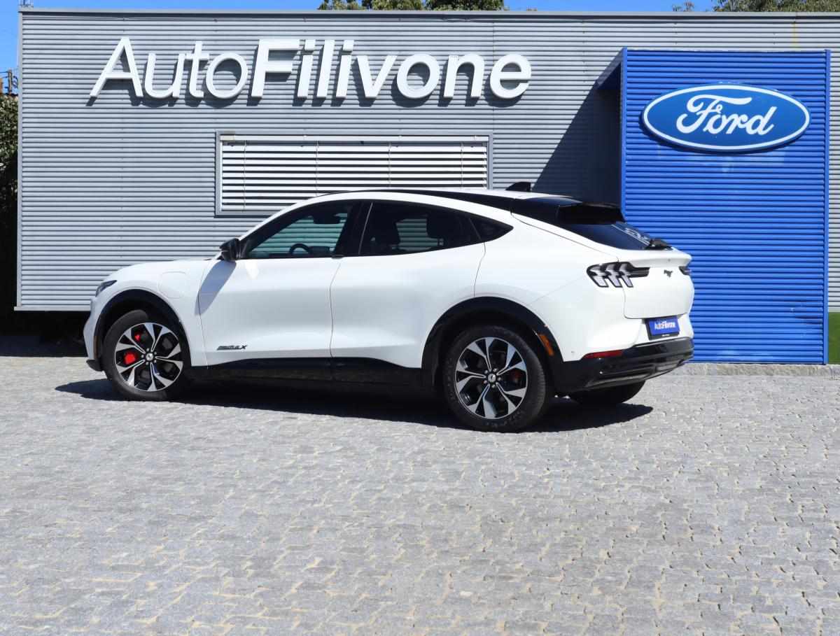 ford-mustang-mach-e-long-range-2024-eletrico