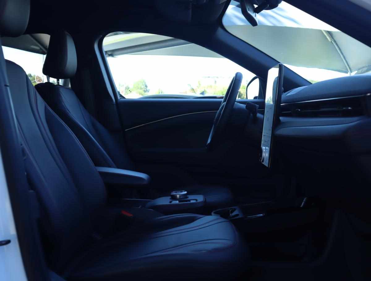 ford-mustang-mach-e-long-range-2024-eletrico