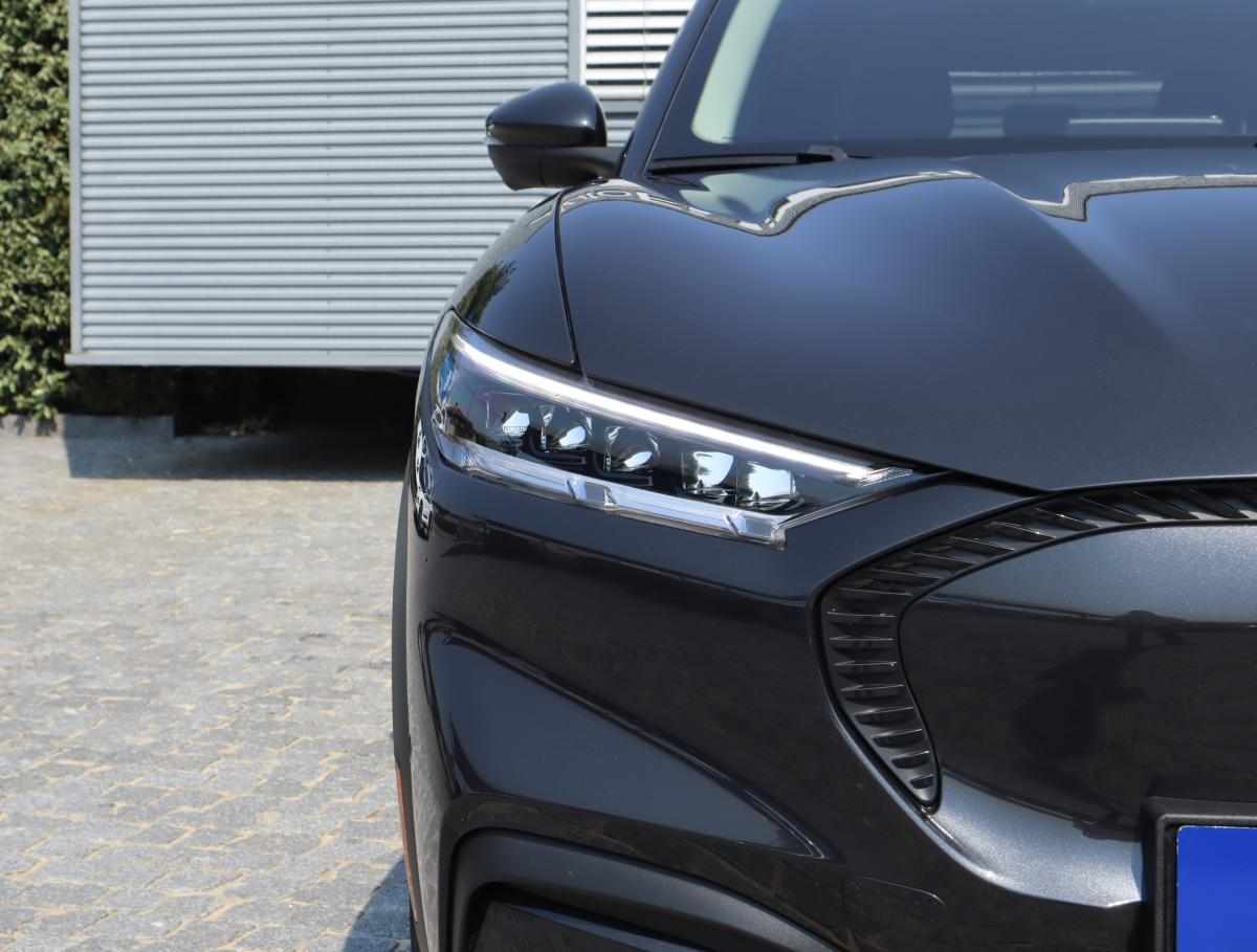 ford-mustang-mach-e-standard-range-2022-eletrico